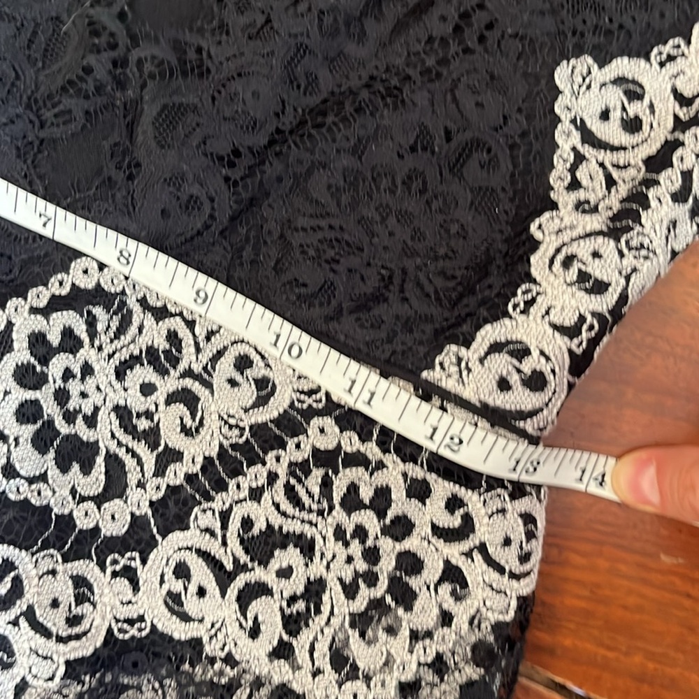 Maggy London Black and White Sweetheart Sheath Mini Dress - Picture 10 of 11